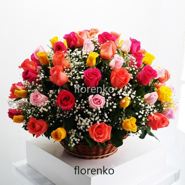 Esfera de rosas de colores · Florenko