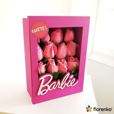 Caja de Barbie con rosas