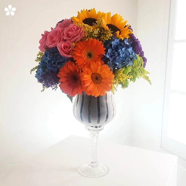 Copa Esmerilada - flores multicolor en vidrio