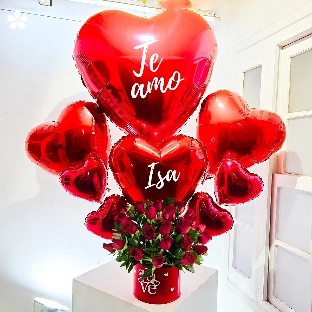 2007.jpg Constelación de amor - 50 rosas rojas con globos - Imagen 1